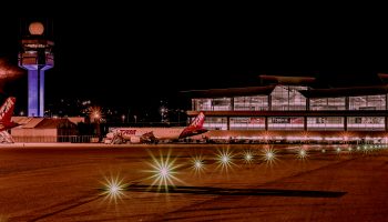 Aeroporto_de_Guarulhos_à_noite Aeroporto_de_Guarulhos_à_noite